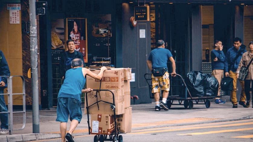 3 tips to attract candidates who are moving